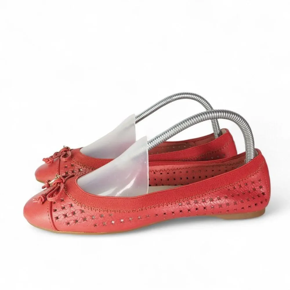 Sperry brand top